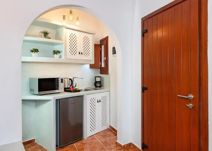 Nectarios - & Adults Only *